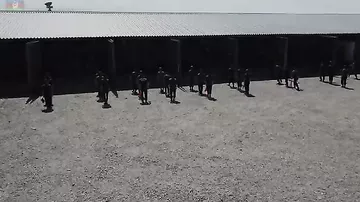 Təlimə cəlb edilmiş tank bölmələri tapşırıqları yerinə yetirirlər