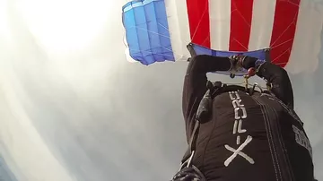 Экстремальный прыжок с парашютом