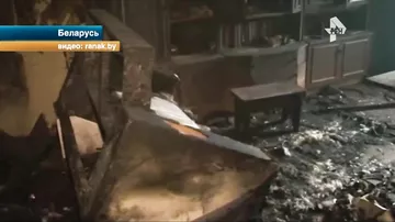 В Белоруссии мужчина выбрасывал мебель из окна и жег квартиру