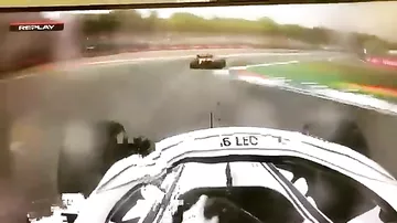 Пилот «Формулы-1» выдал разворот на 360 градусов и продолжил гонку