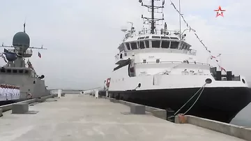 Экипажи кораблей Каспийской флотилии отпраздновали День ВМФ на базе в Азербайджане