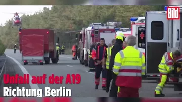 16 пассажиров пострадали в перевернувшемся рейсовом автобусе в Германии