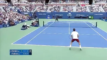 Федерер шокировал соперника величайшим ударом в истории
