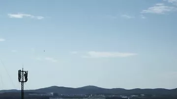 Момент полета Су-35 на минимальной скорости попал на камеры
