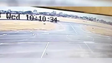 Hava limanında iki təyyarənin toqquşma anı
