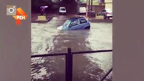 Водитель "Оки" поразил храбростью жителей Сочи во время наводнения