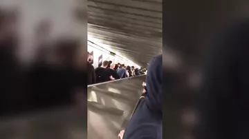 Появилось новое видео обрушения эскалатора с россиянами в римском метро