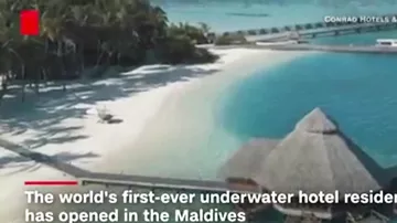 На Мальдивах открылся первый в мире подводный отель