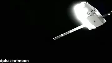 Илона Маска заподозрили в связях с пришельцами из-за видео с его кораблём