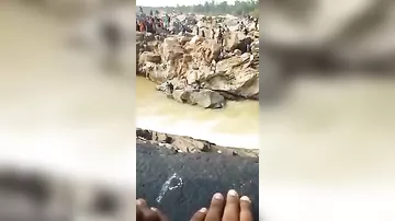 Подросток погиб, попытавшись сделать селфи около водопада