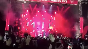 В Польше мэра ударили ножом прямо на сцене во время благотворительного концерта
