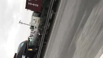Водитель успел выпрыгнуть из салона фуры перед столкновением с другим грузовиком