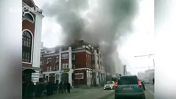 В Казани горит офисный центр