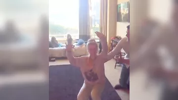 33-летняя Бритни Спирс удивила исполнением сальто
