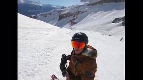 Побег лыжников от лавины попал на камеры