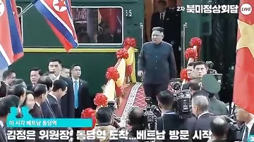 Забег не поспевшего за Ким Чен Ыном переводчика сделал из него звезду