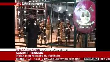 Пакистан передал Индии пленного пилота сбитого МиГ-21