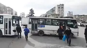 Qara Qarayev prospekti istiqamətində avtobuslar marşrut xətti üzrə hərəkət edir