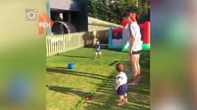 Роналду показал трогательное видео с забивающим гол младшим сыном