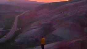 Необычный цвет холмов Хызы привел в восторг пользователей Instagram