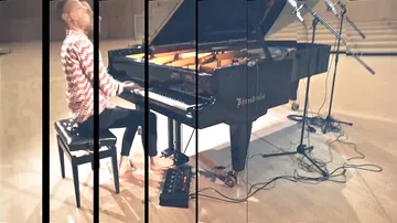 В рамках мирового турне в Бакинском конгресс-центре выступит Петер Бенце