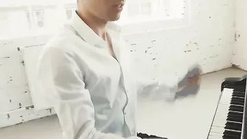 В рамках мирового турне в Бакинском конгресс-центре выступит Петер Бенце - 1