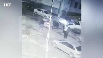 Üç taksi sürücüsü sərxoş sərnişini ölümünə döydülər