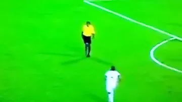 Футболист «пнул воздух» во время матча