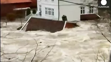 Небывалые наводнения в Великобритании и Норвегии