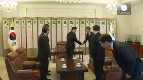 Северная и Южная Кореи сели за стол переговоров