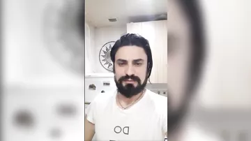 "Azərbaycanlı aktyordan rejissorla bağlı iddia: "Qızlara əxlaqsız təklif edir"