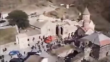 Ermənilər Kəlbəcərdəki Xudavəng monastırını söküb aparırlar